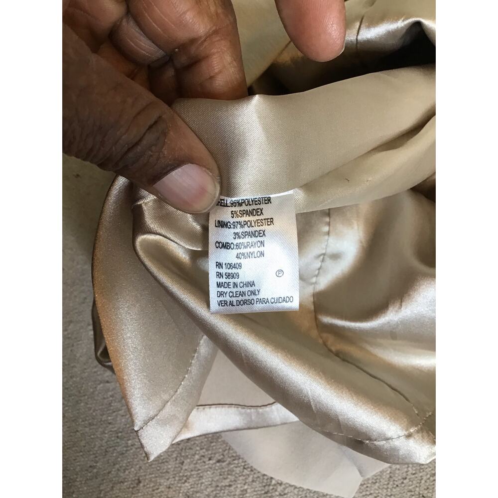 Tahari Women Cream Formal shift dress white scrolling pattern embroidery Sz. 8 - Picture 9 of 12